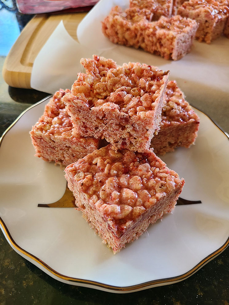 Strawberry Crispy Rice Treats